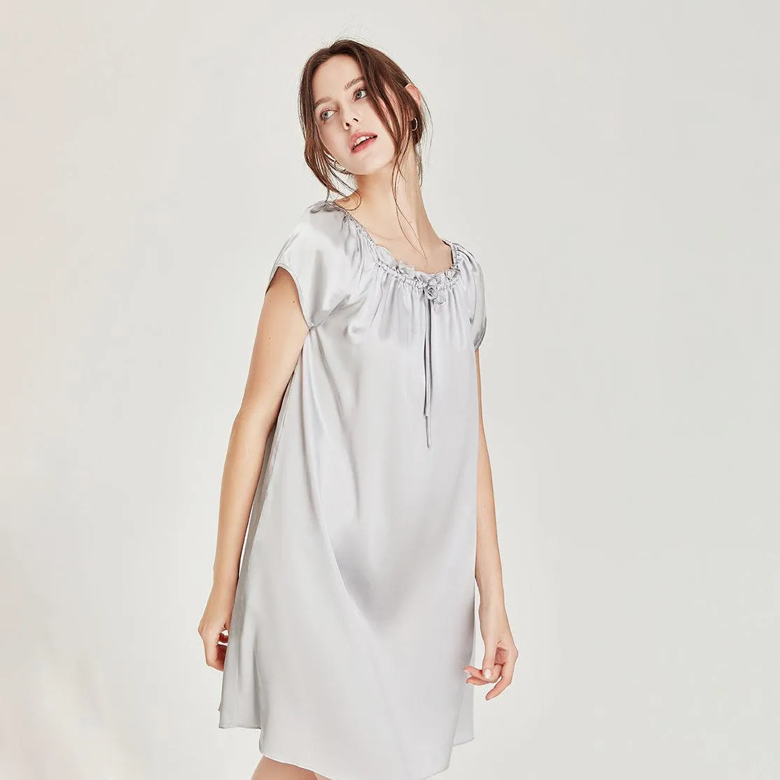 Comfortable and Simple Womens Silk Nightgown 100%  Mulberry Silk Short Sleeves Sleepwear Round Pleated Collar Nightdress