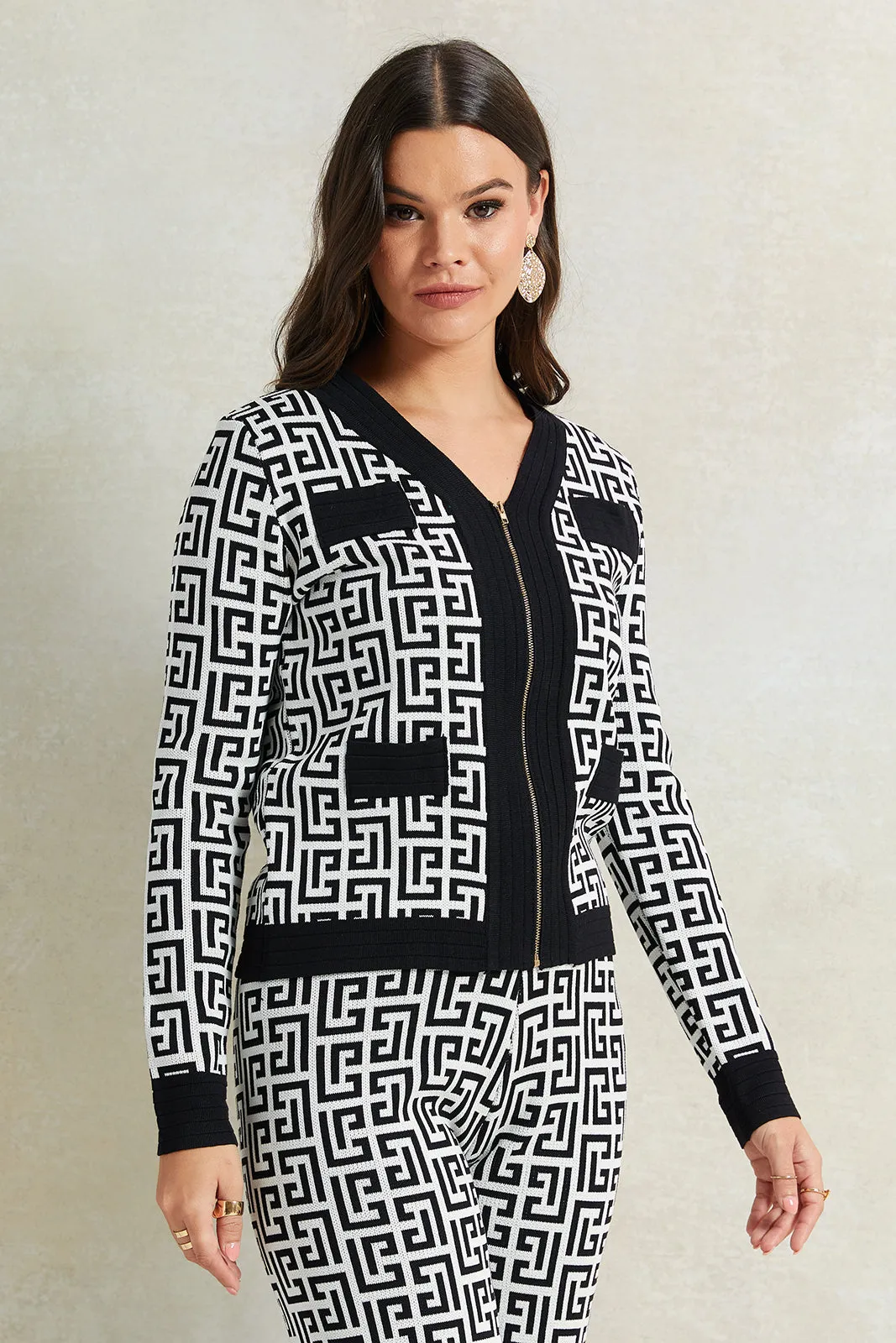 Women Black Printed Zip Through Cardigan