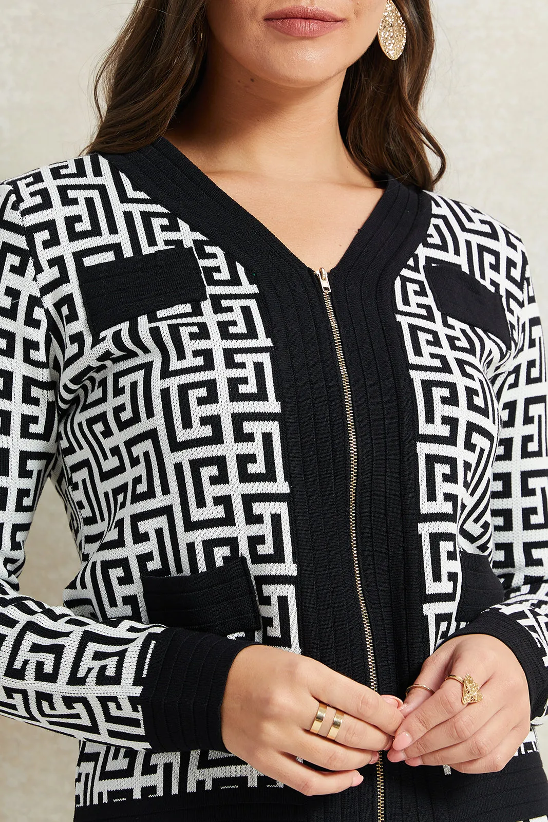 Women Black Printed Zip Through Cardigan